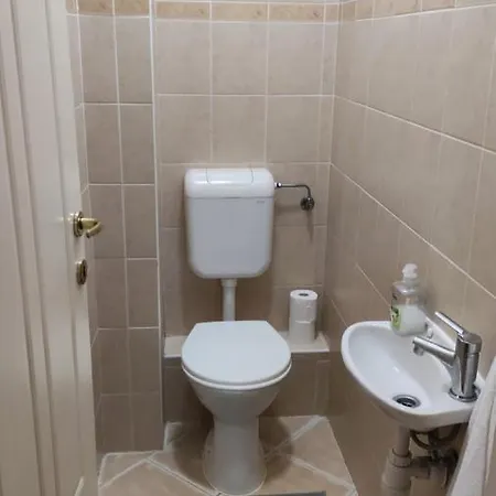 Ketto Ciprus Appartman 2 * Hajduszoboszlo