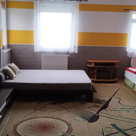 Ketto Ciprus Appartman 2 Apartamento *