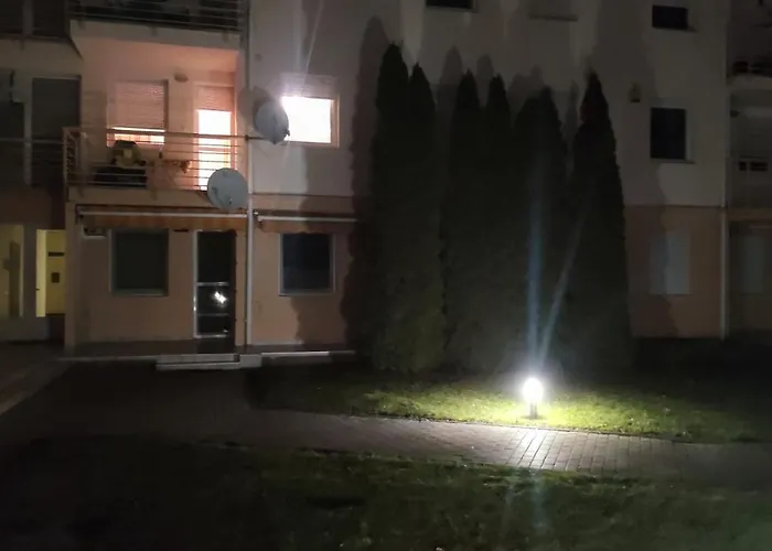 Ketto Ciprus Appartman 2 * Hajduszoboszlo