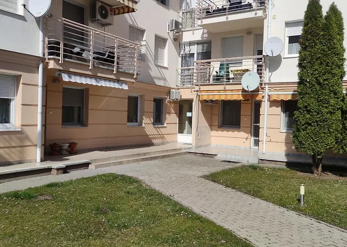 Ketto Ciprus Appartman 2 Apartment Hajduszoboszlo